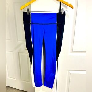Athleta Women’s Blue Velocity Colorblock Capri Leggings  Laser Cut Stretch Small